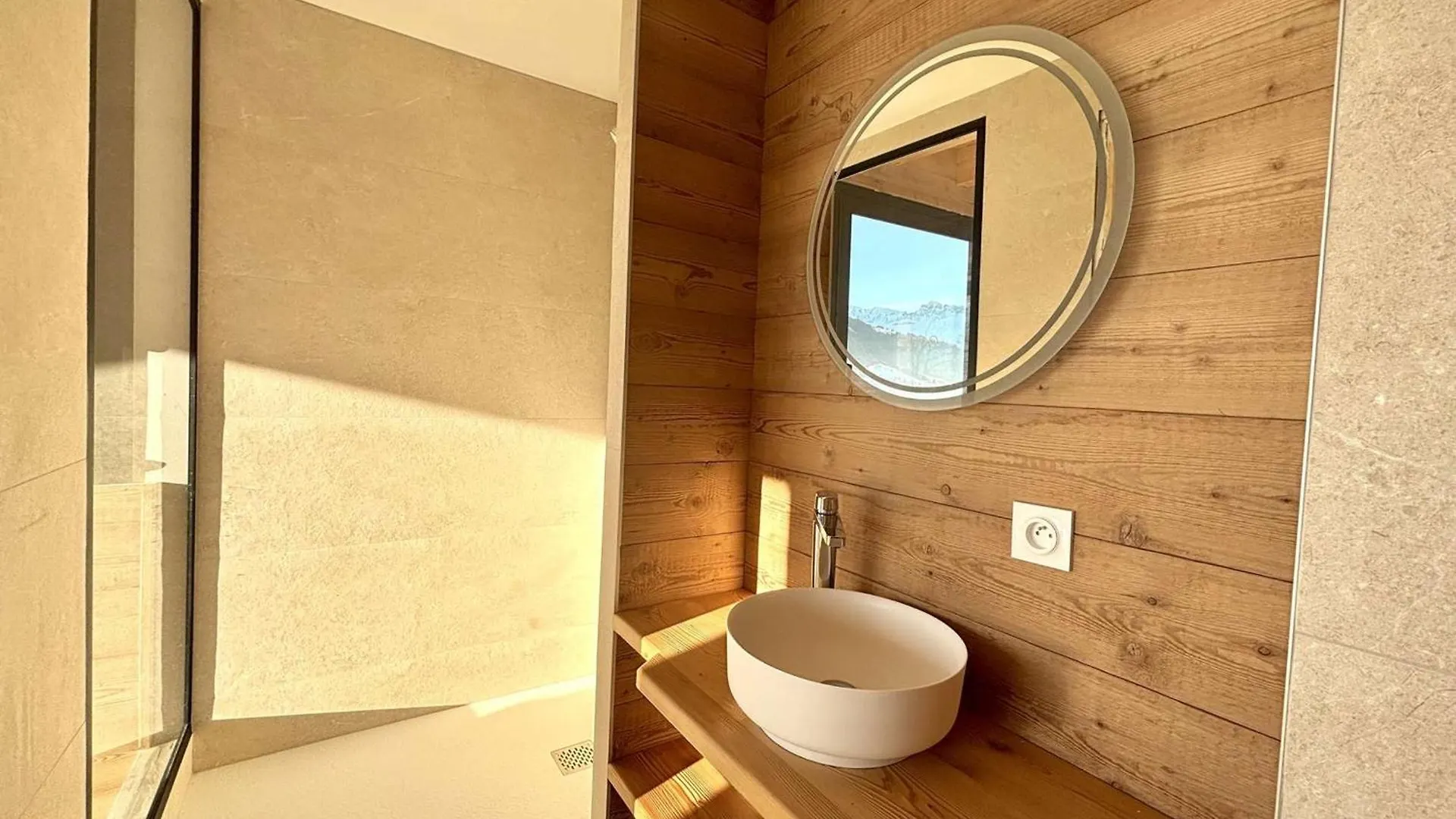 Chalet Cosy Avec Sauna Et Wifi A Notre-Dame-De-Bellecombe - Fr-1-595-36 France