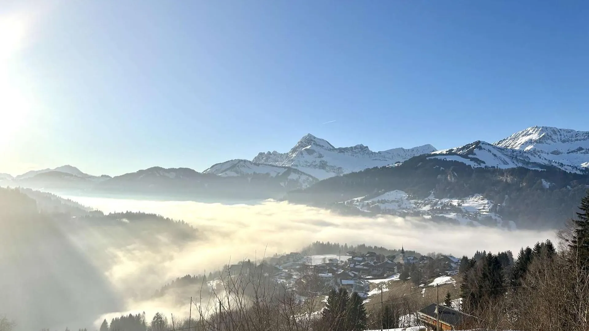 Chalet Cosy Avec Sauna Et Wifi A Notre-Dame-De-Bellecombe - Fr-1-595-36